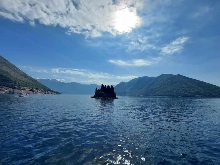 Seguro de viaje a Montenegro para estudiantes