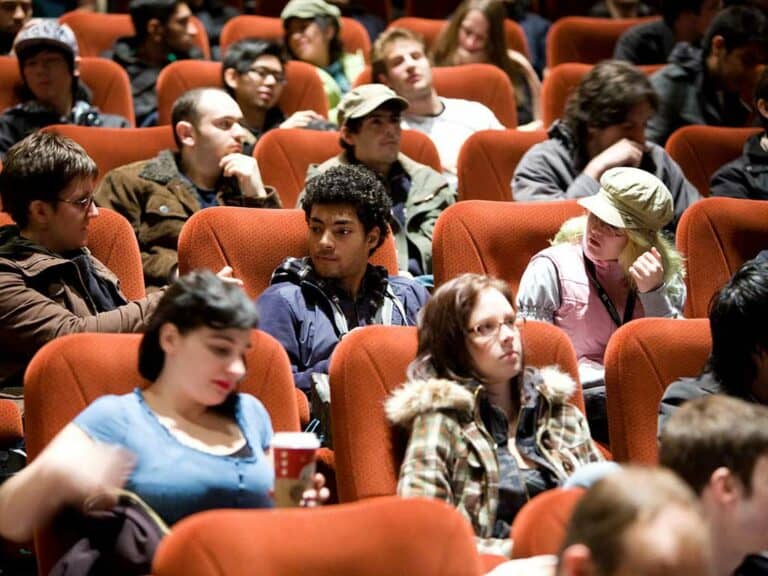 Cómo quedarte en Canadá después de la Working Holiday VISA